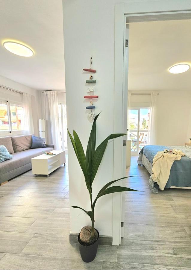 Mavi Torre Del Mar Apartment Exterior photo